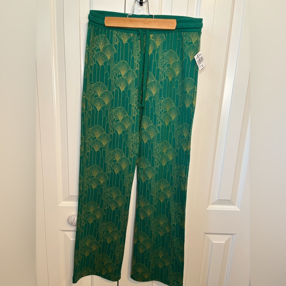 Wicked Universal Studios Emerald and Gold Lounge Pants Size Small NWT